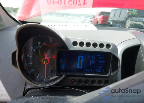 2015 Chevrolet Sonic Lt Auto из США, поврежденный, VIN 1G1JC5SG1F4102906